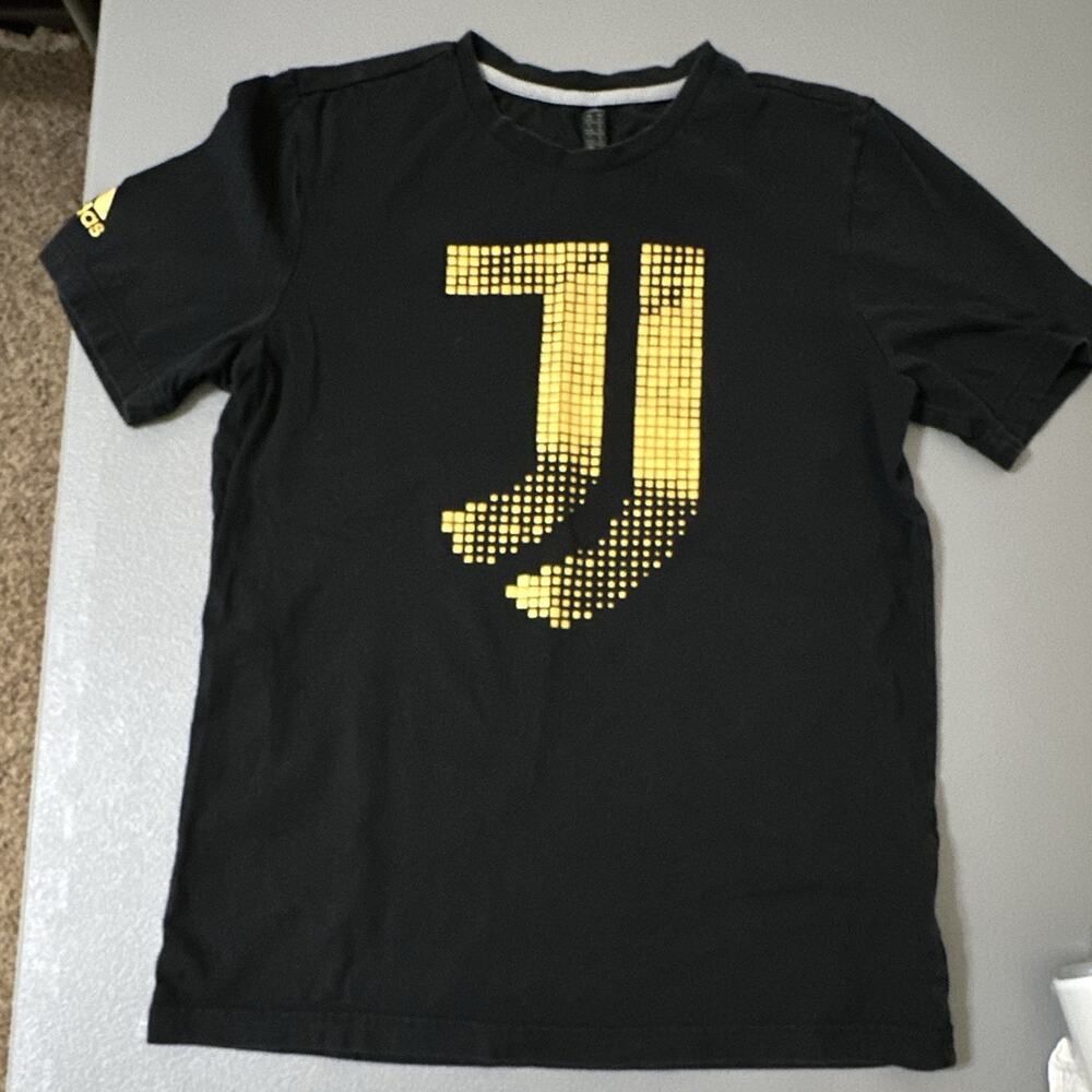 adidas Boys XL Black Cotton Crew Neck Short Sleeve T-Shirt Gold Logo Graphic
